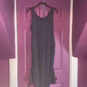 💚 Liz Lange Maternity Dress